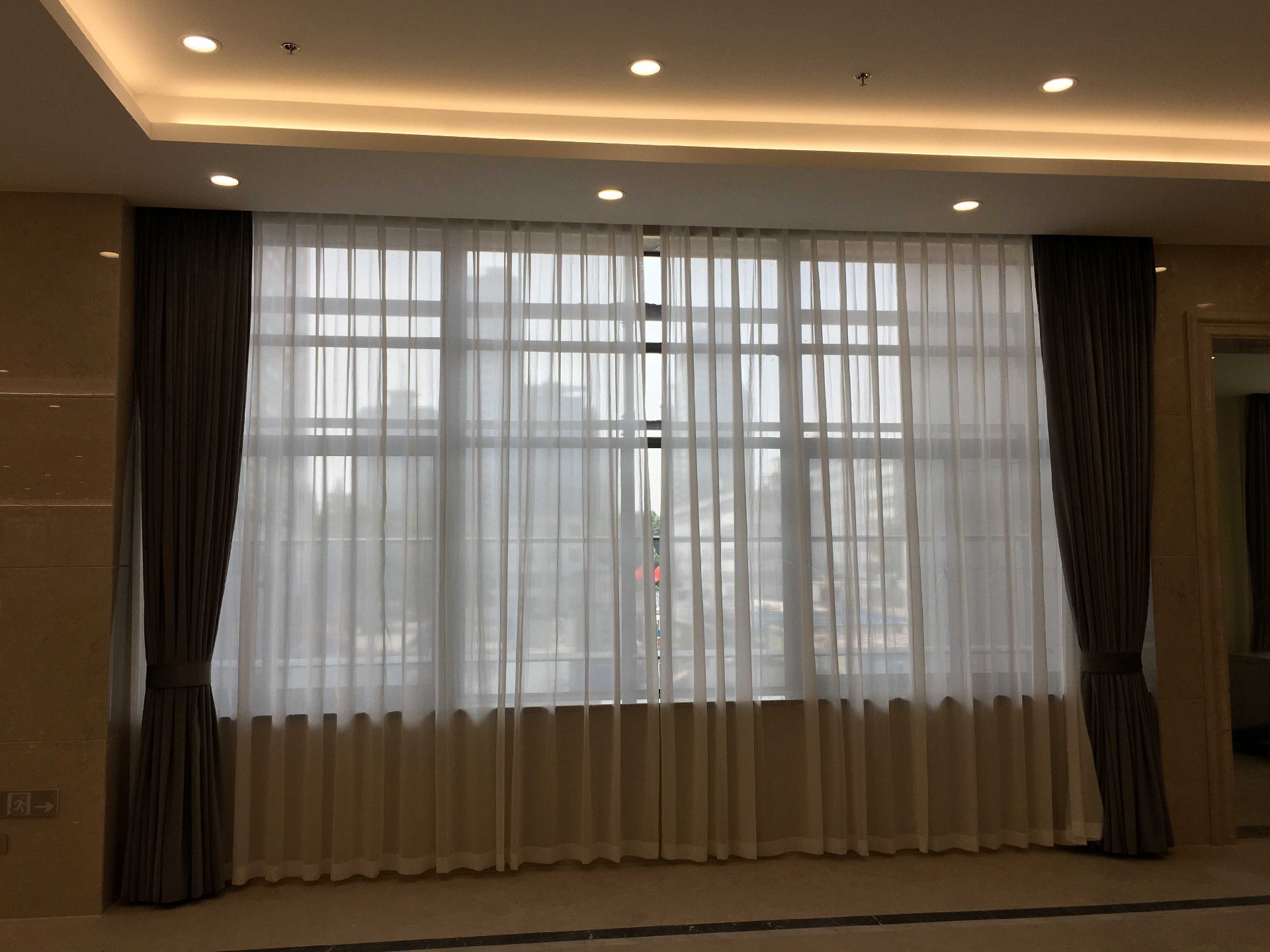 電動(dòng)智能窗簾 電動(dòng)智能窗簾