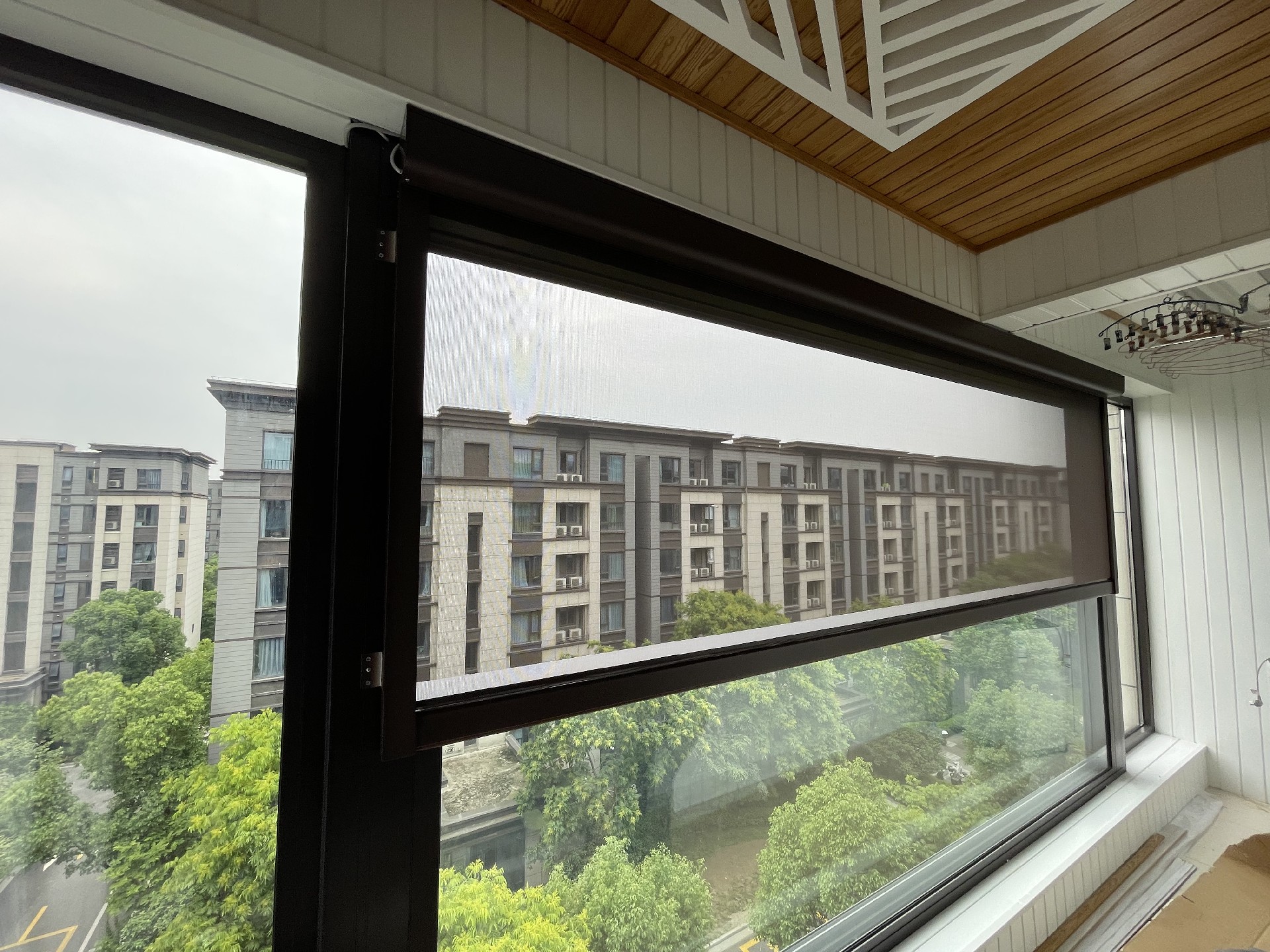 防風卷簾 30%開孔率 打開后效果