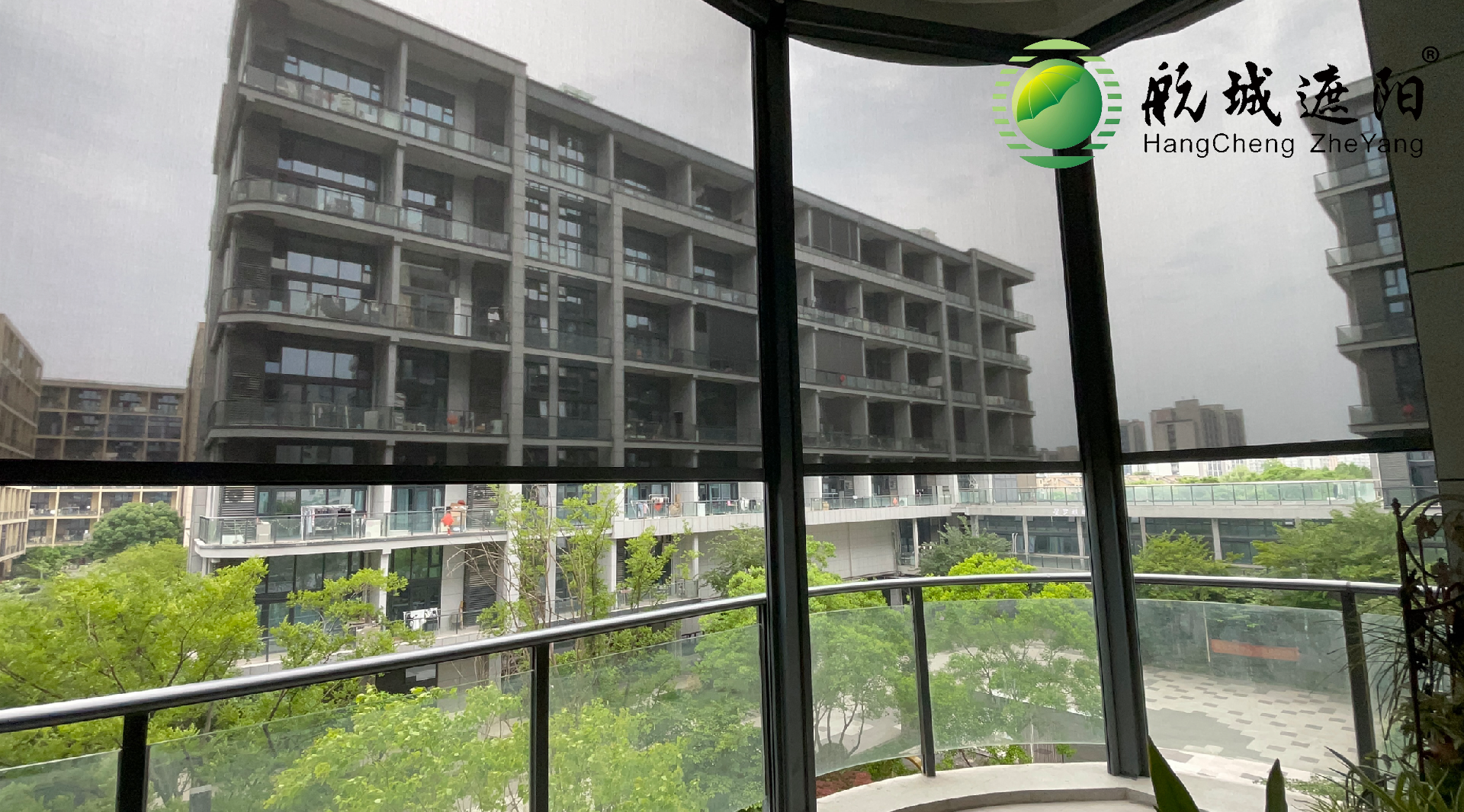 杭州中南未來里防風(fēng)卷簾案例