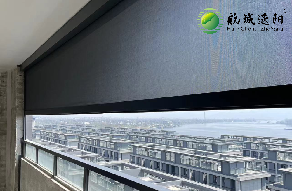 [防風(fēng)卷簾·案例分享]陽(yáng)光城·西郊半島 第七代防風(fēng)卷簾 寬5.8米 高1.5米